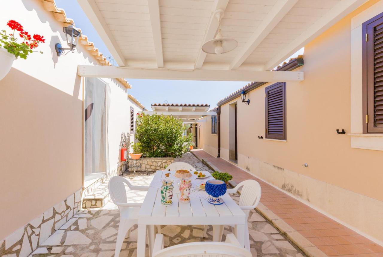 Villa Degli Ulivi Авола Екстер'єр фото