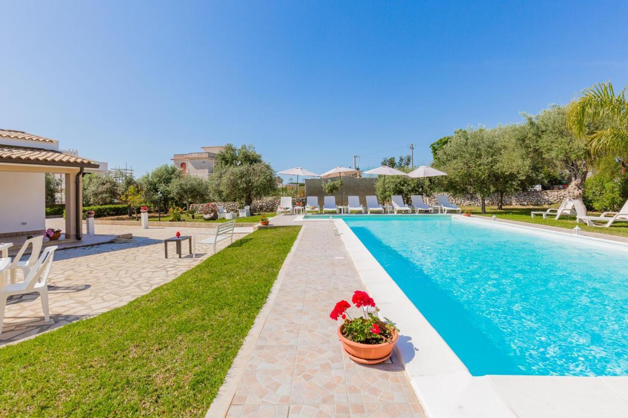 Villa Degli Ulivi Авола Екстер'єр фото