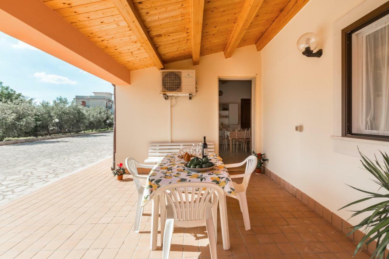 Villa Degli Ulivi Авола Екстер'єр фото